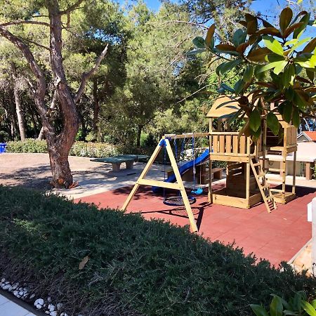 Apartments Beach House Villa Премантура Екстериор снимка