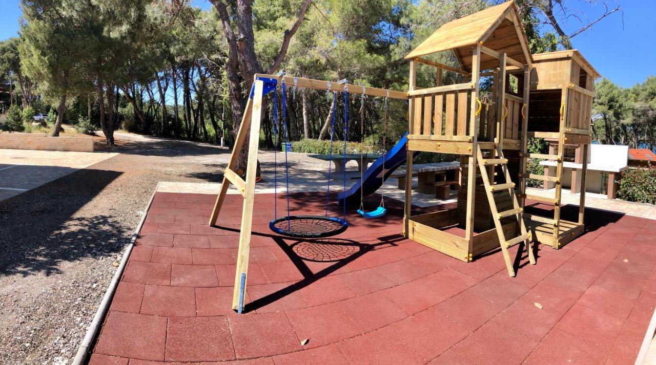 Apartments Beach House Villa Премантура Екстериор снимка