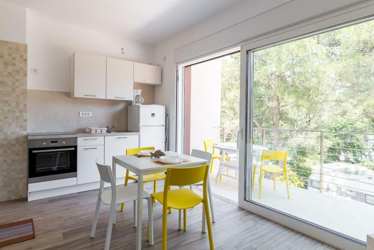 Apartments Beach House Villa Премантура Екстериор снимка